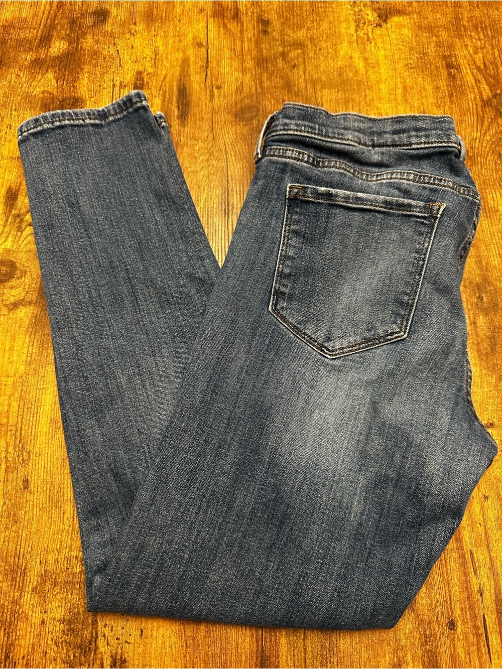 Banana Republic Women’s Skinny Jeans in Medium Blue